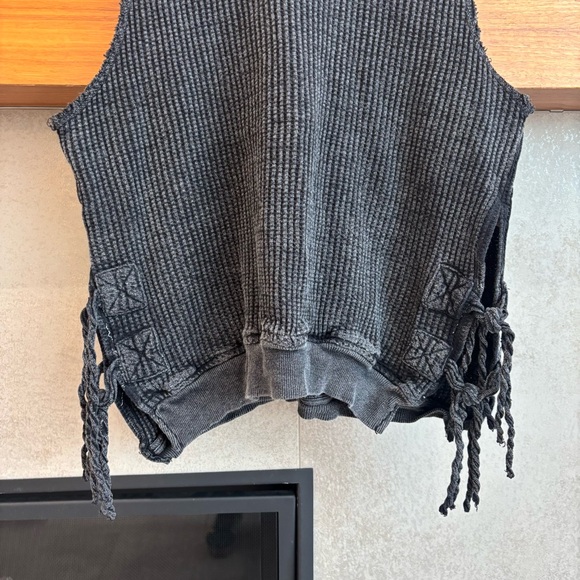 Free People One Sleeveless Interlaken Tank in Wash Black, Size L - Picture 4 of 10